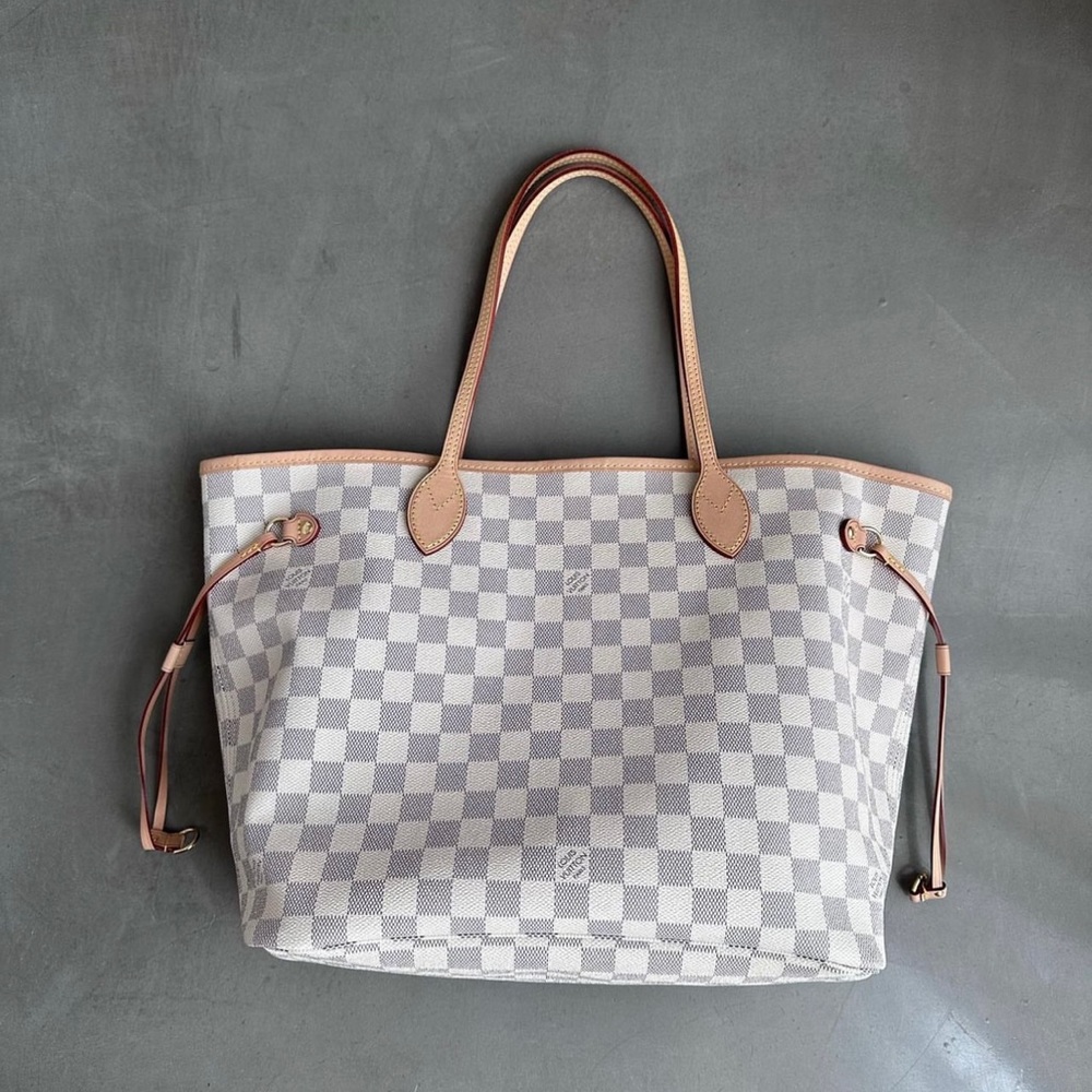 SOLD!! BRAND NEW LV  Neverfull MM Ballerina Sold out